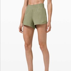 lululemon hotty hot HR 4” short rosemary green size 4